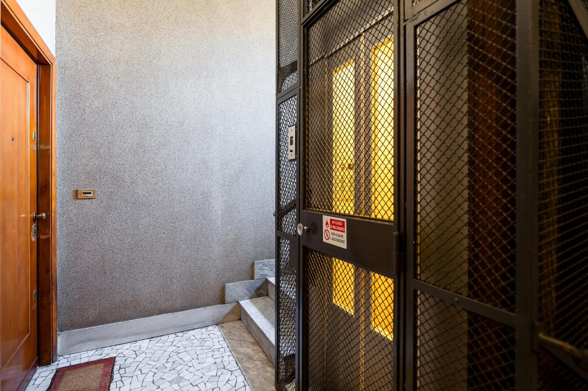 Appartamenti In Centro - Biancospino Apartments Милан Экстерьер фото